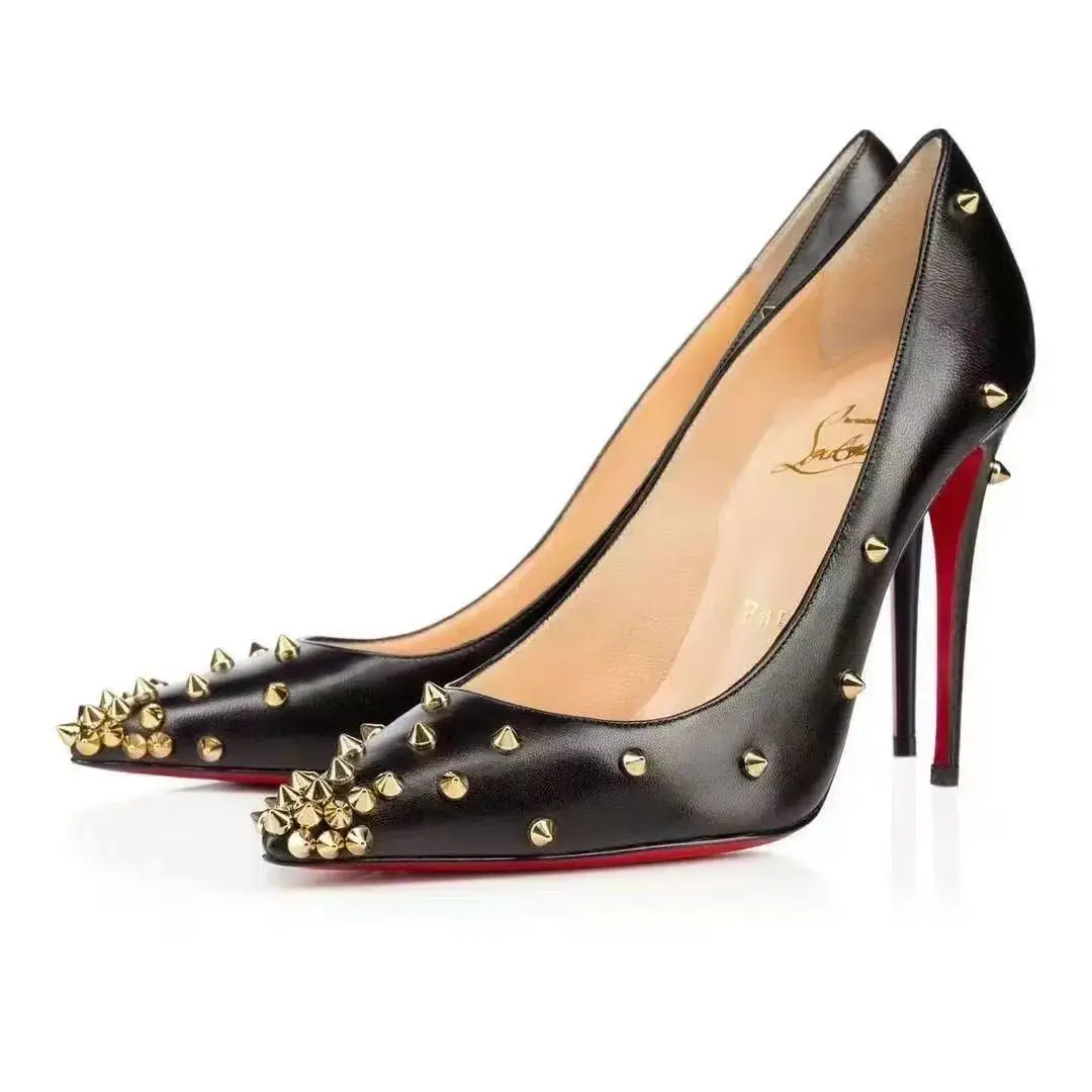 Christian Louboutin Stilettos [19 styles] — foto 7 de 8