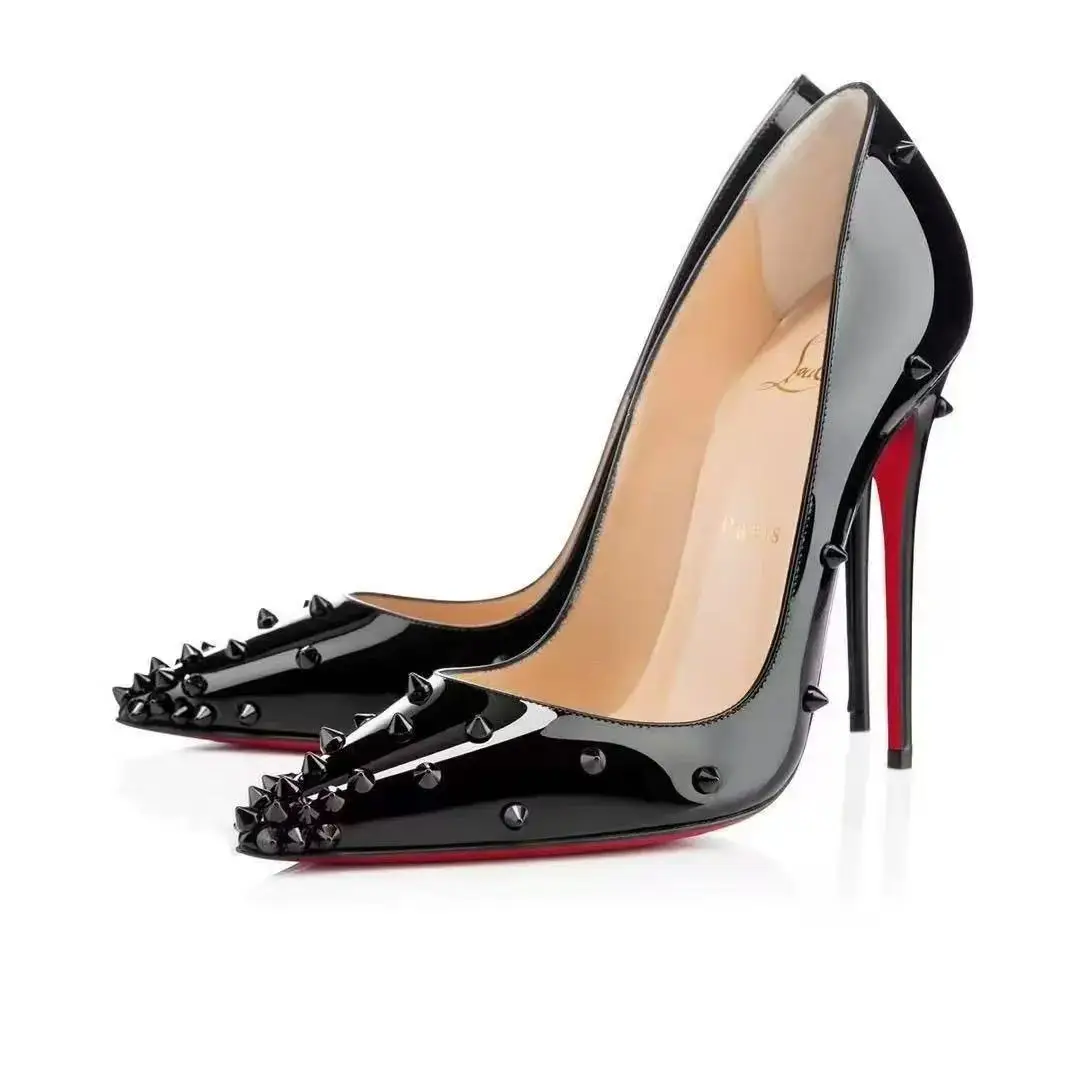 Christian Louboutin Stilettos [19 styles] — foto 8 de 8