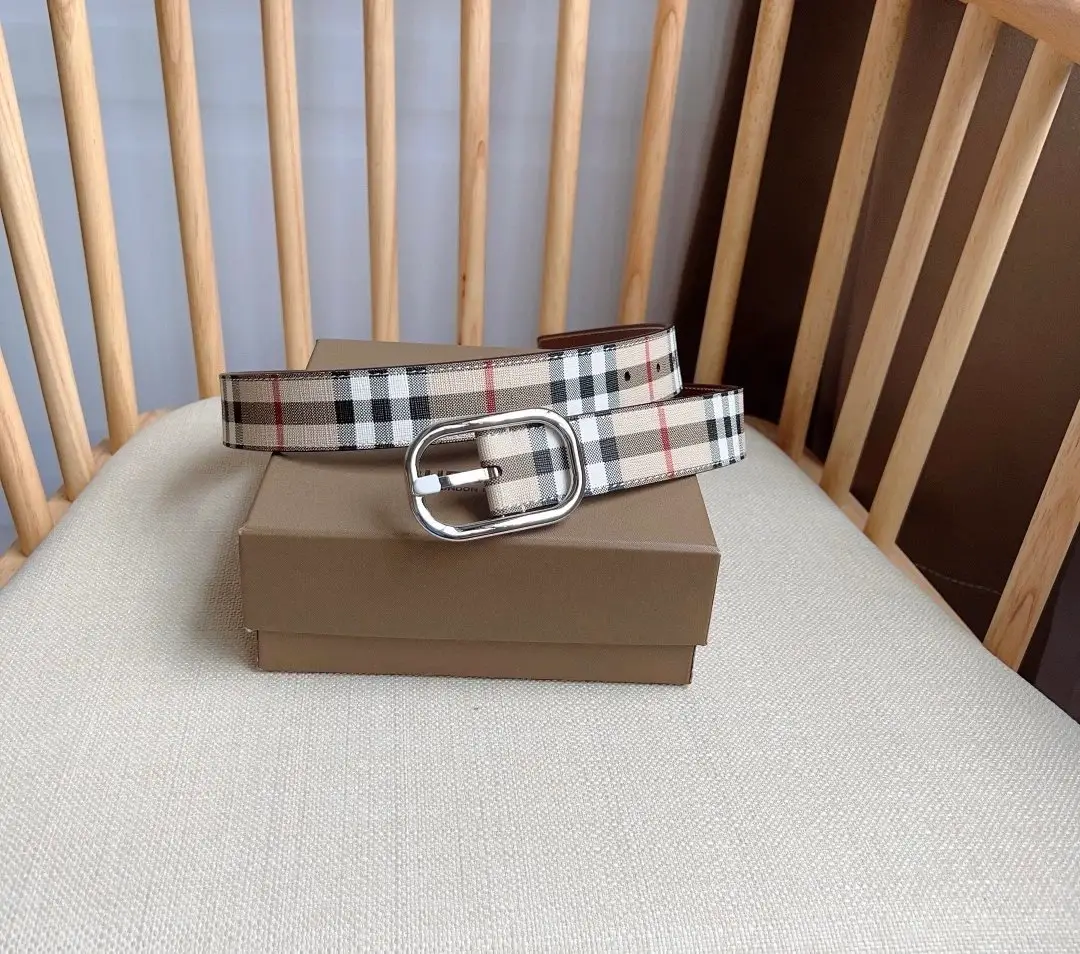 Burberry Leather Belt [15 styles] — foto 2 de 8