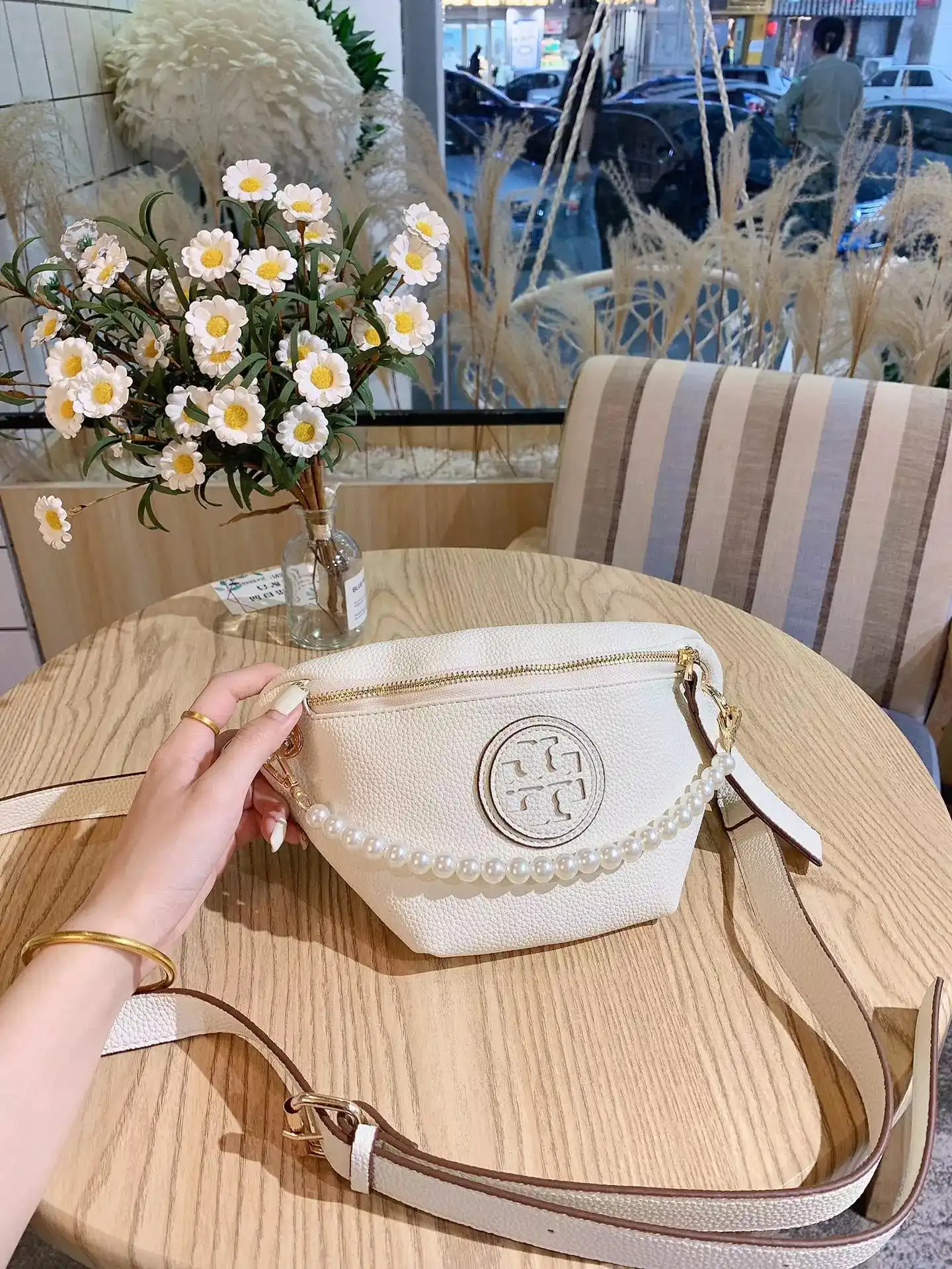 Tory Burch Belt Bags [6 styles] — foto 4 de 6