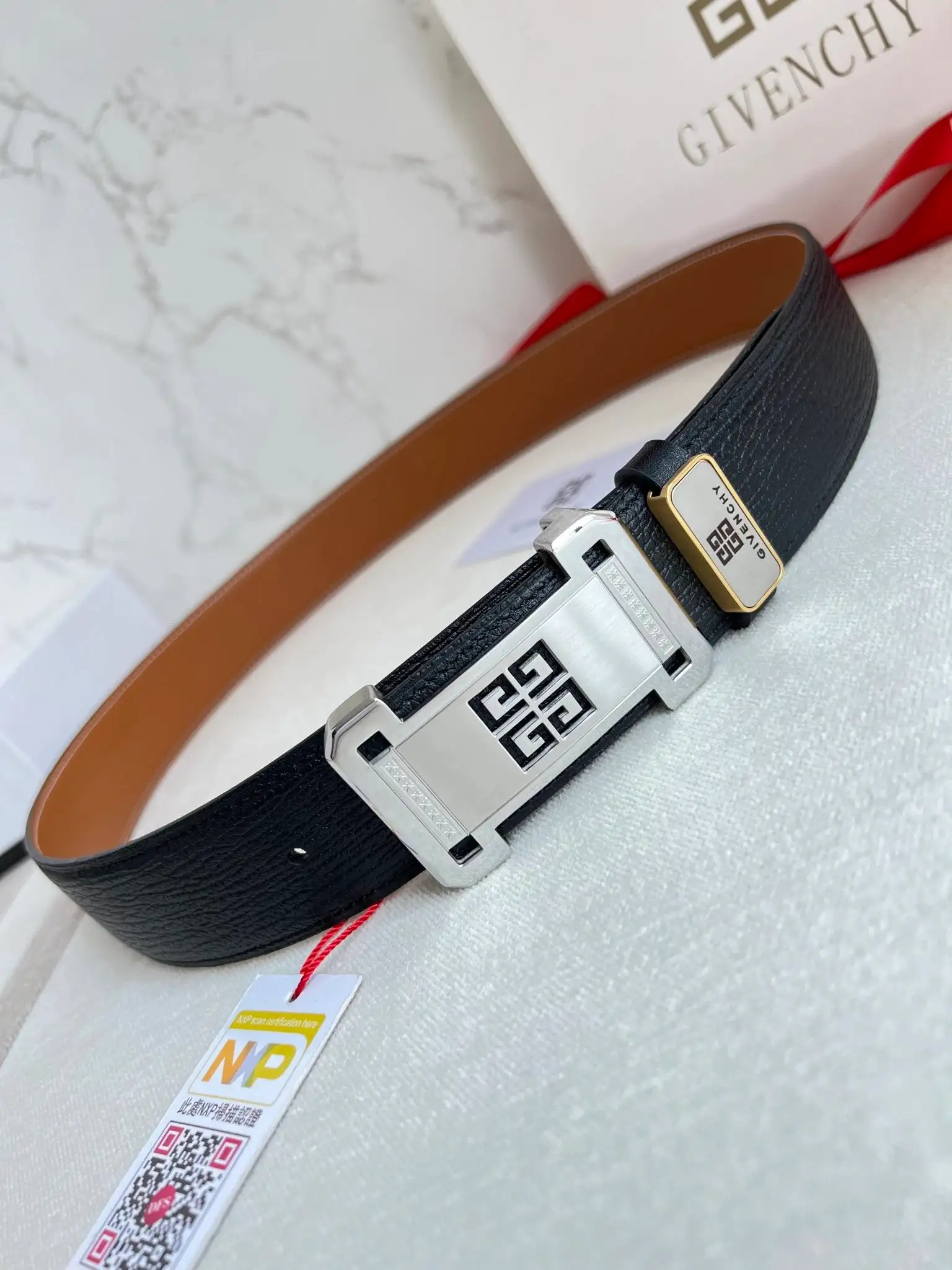 Givenchy Leather Belt [4 styles] — foto 3 de 4