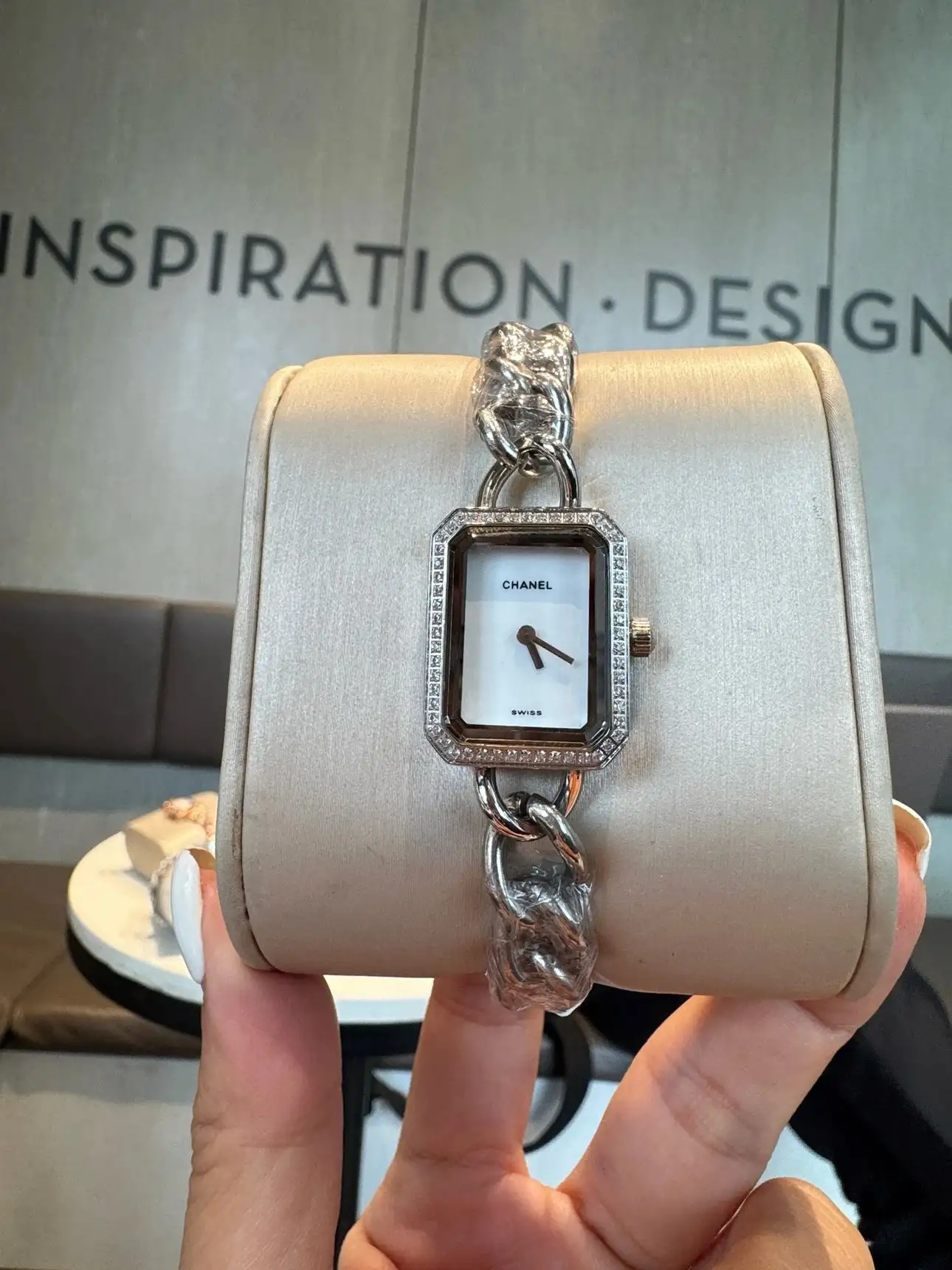 Chanel Watches [4 styles] — foto 2 de 5