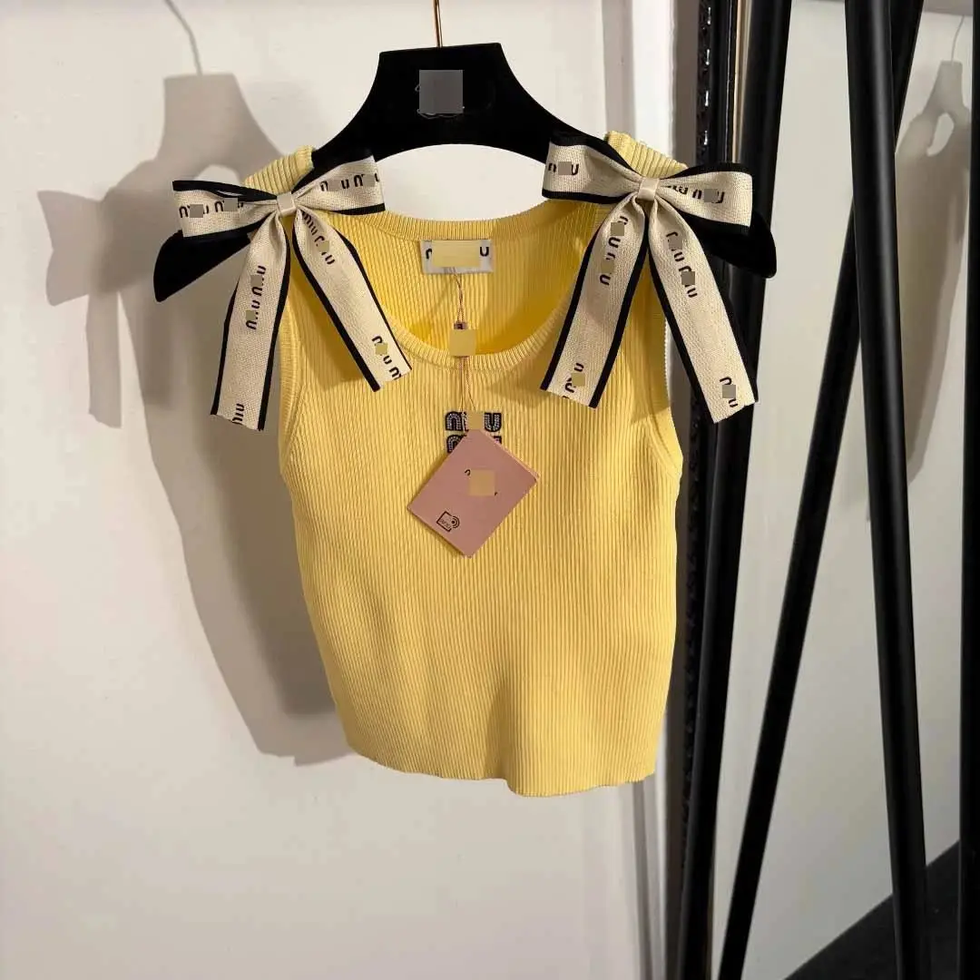 Miu Miu Vest Top [4 styles] — foto 2 de 5