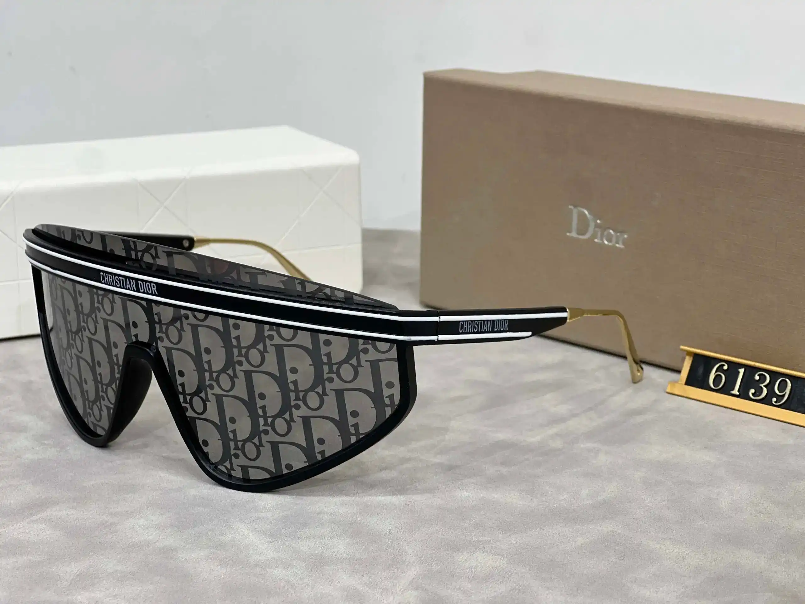 Dior Sunglasses [40 styles] — foto 4 de 4