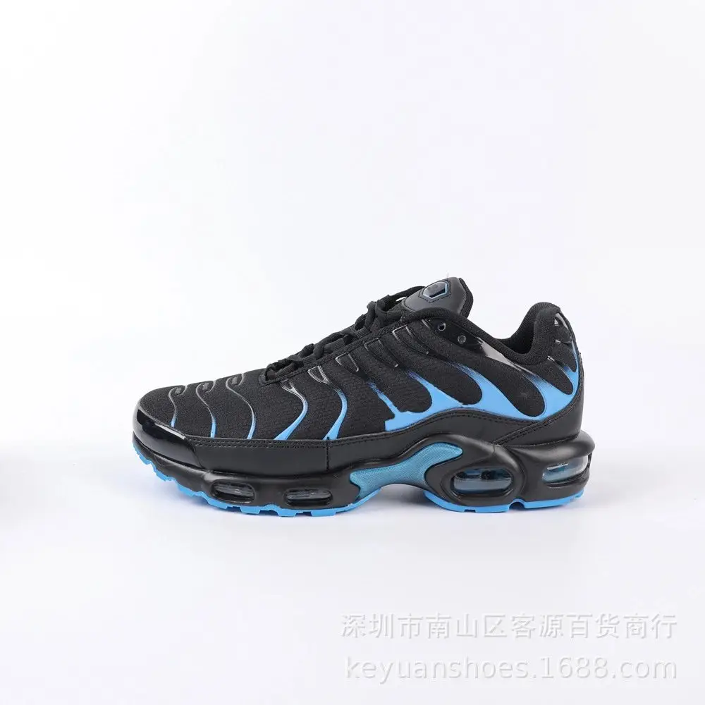 Nike Chunky Sneakers [39 styles] — foto 2 de 5