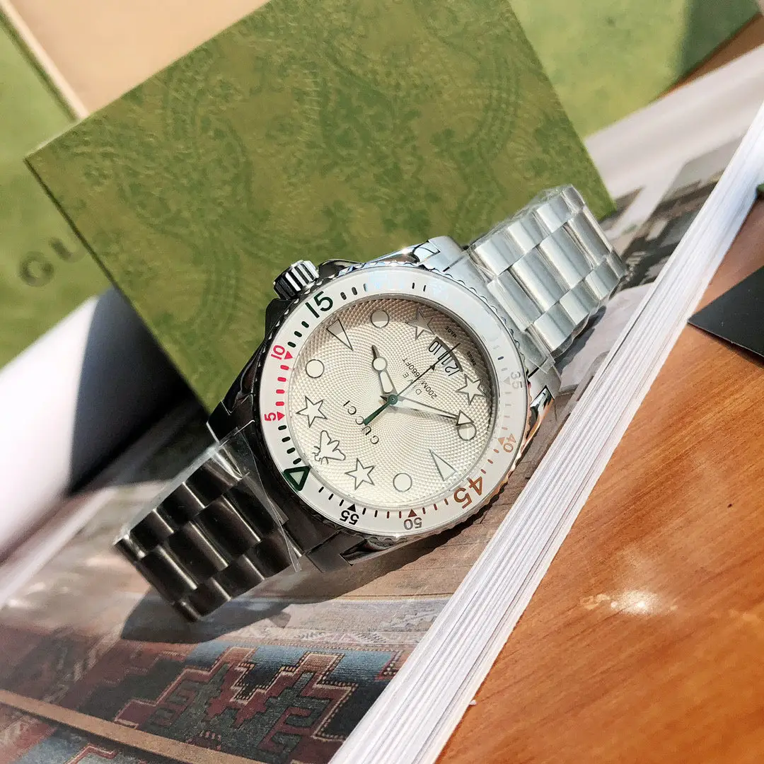 Gucci Watches [3 styles] — foto 5 de 7